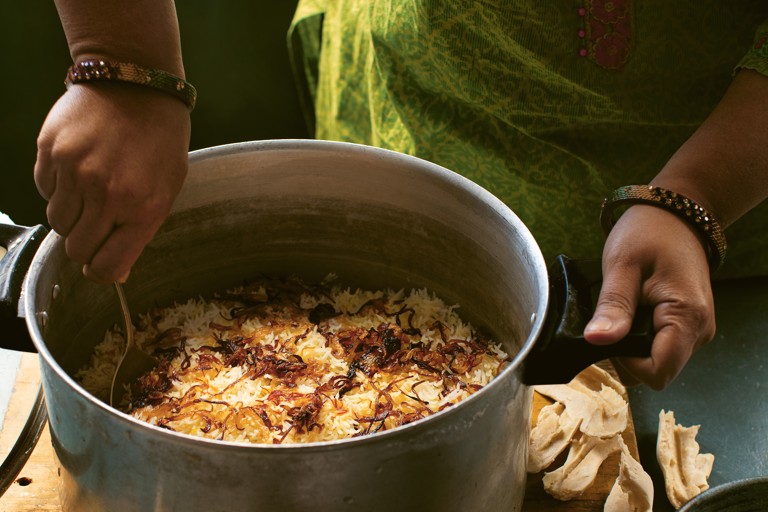 Dhaka biryani
